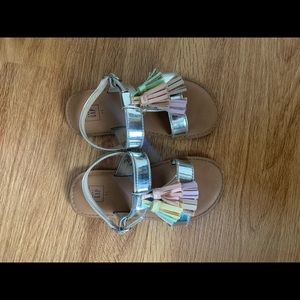 ❄️ 5/$20 Kids Gap sandals